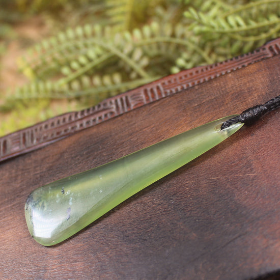 Toki or Adze Pendant carved from Tangiwai Pounamu - NZ Greenstone