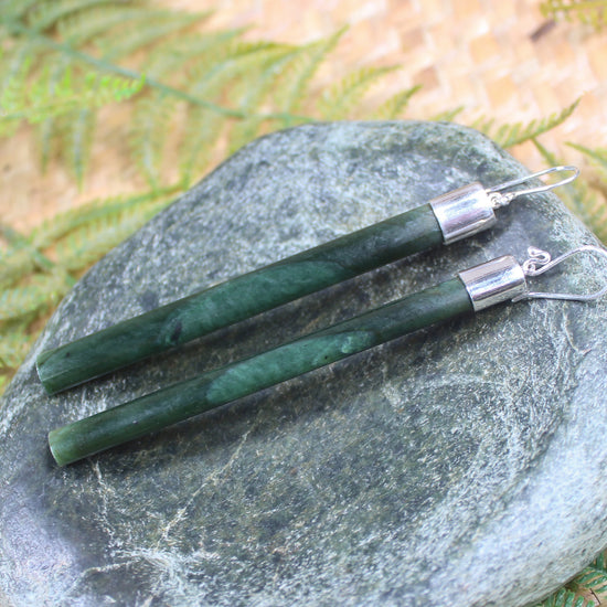 Roimata or Teardrop earrings carved from Kawakawa Pounamu - NZ Greenstone