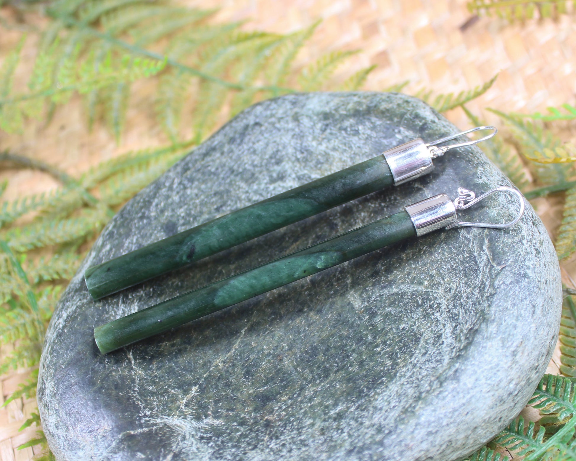 Roimata or Teardrop earrings carved from Kawakawa Pounamu - NZ Greenstone
