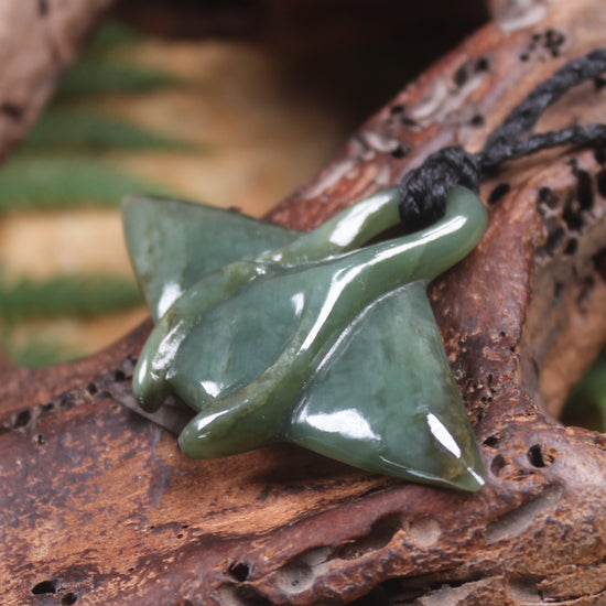 Stingray or Whai carved from Inanga Pounamu - NZ Greenstone