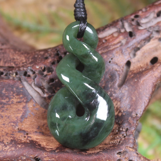 Twist carved from Kawakawa Pounamu - NZ Greenstone