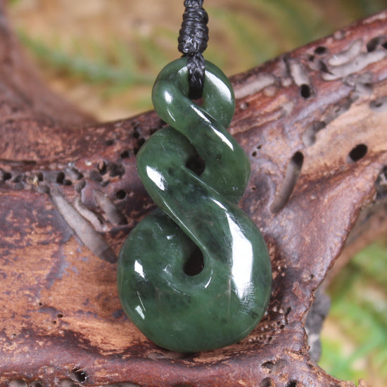Twist carved from Kawakawa Pounamu - NZ Greenstone