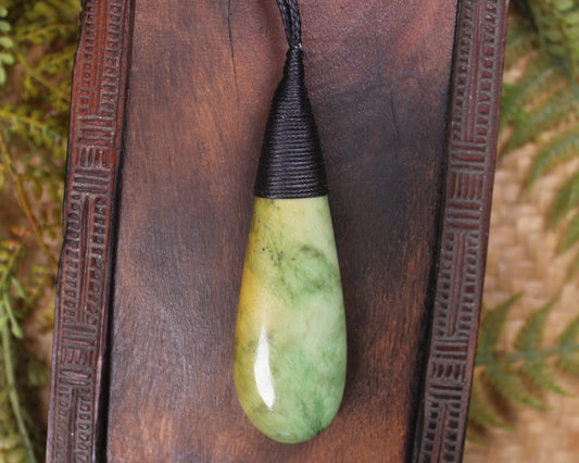 Flower Jade Pounamu Roimata Pendant - NZ Greenstone