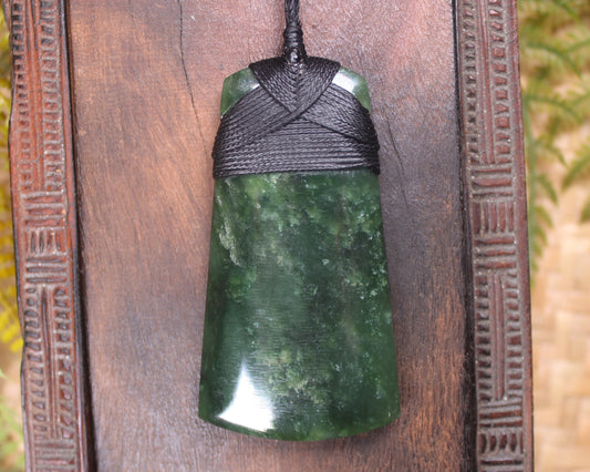 Kawakawa Pounamu Toki