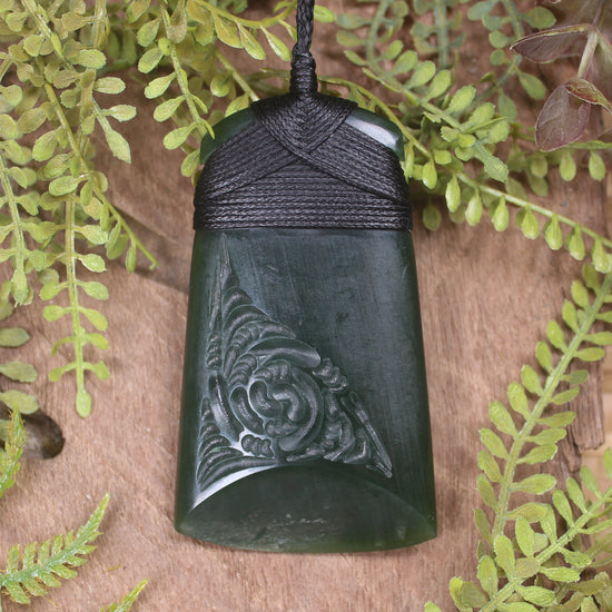 Kawakawa Pounamu Toki