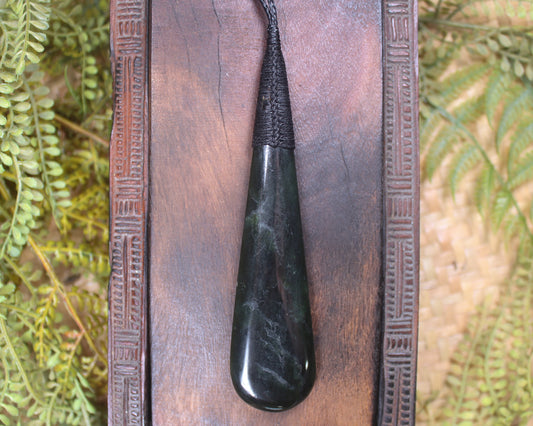 Kawakawa Pounamu Roimata Pendant - NZ Greenstone