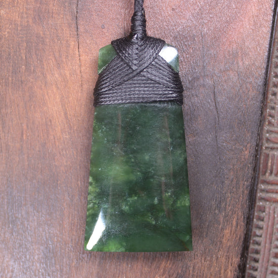 Kawakawa Pounamu Toki