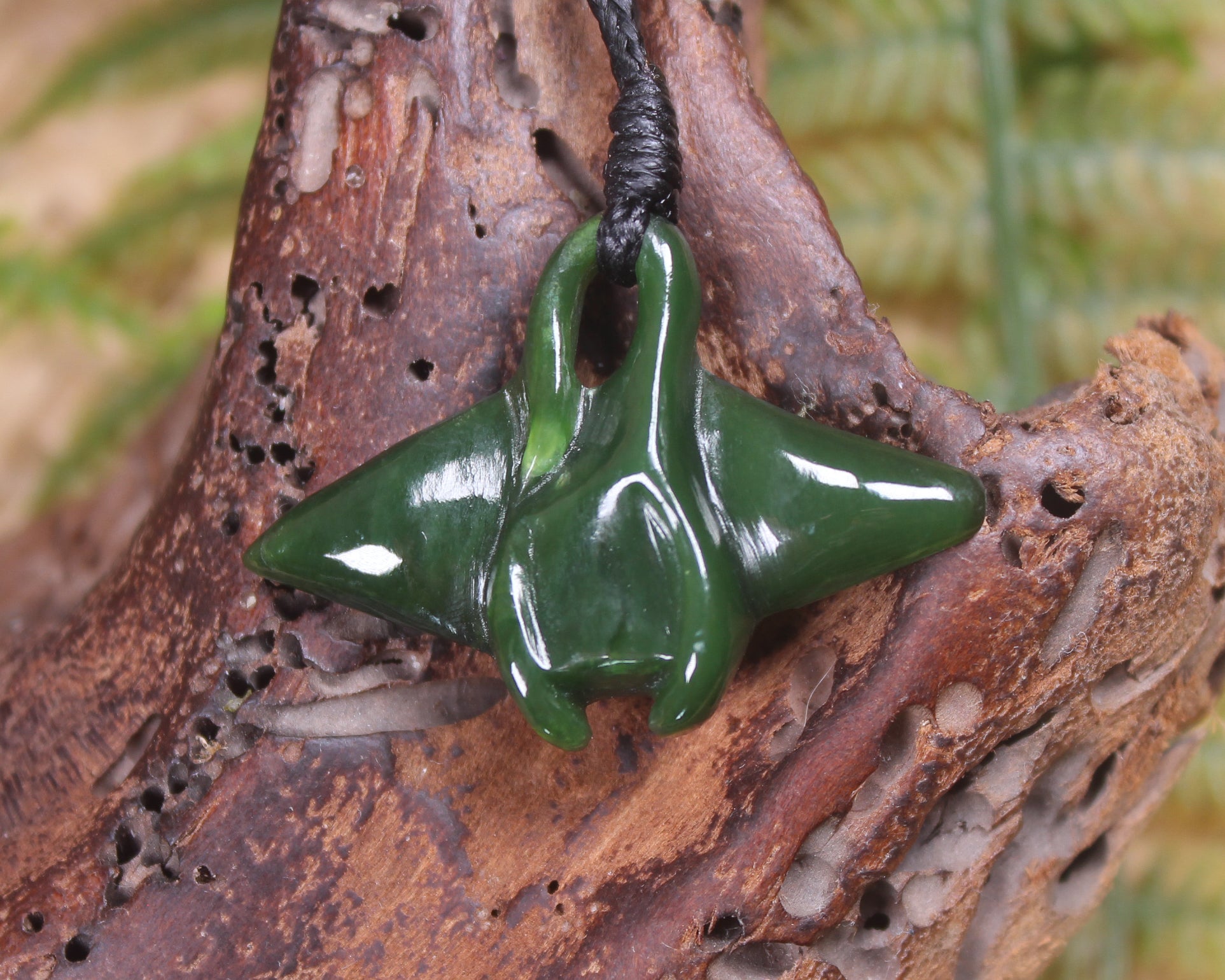 Stingray or Whai carved from Kawakawa Pounamu - NZ Greenstone