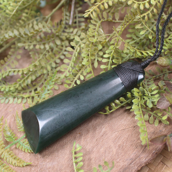 Kawakawa Pounamu Toki