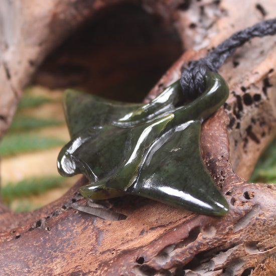 Stingray or Whai carved from Rimu Pounamu - NZ Greenstone