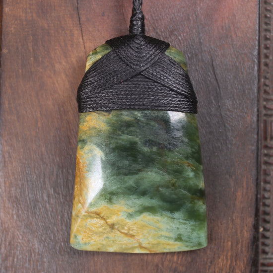 Flower Jade Pounamu Toki