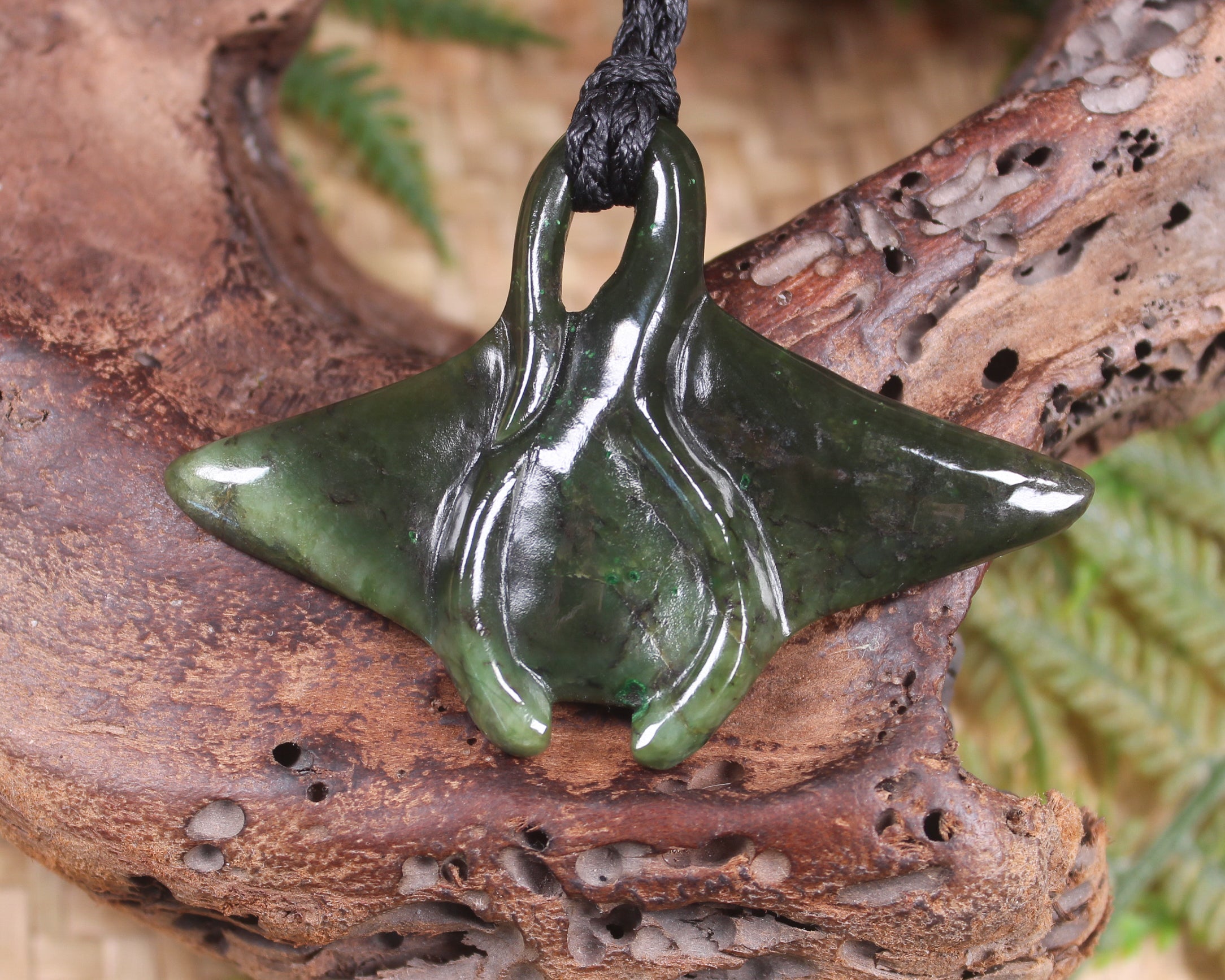 Stingray or Whai carved from Rimu Pounamu - NZ Greenstone