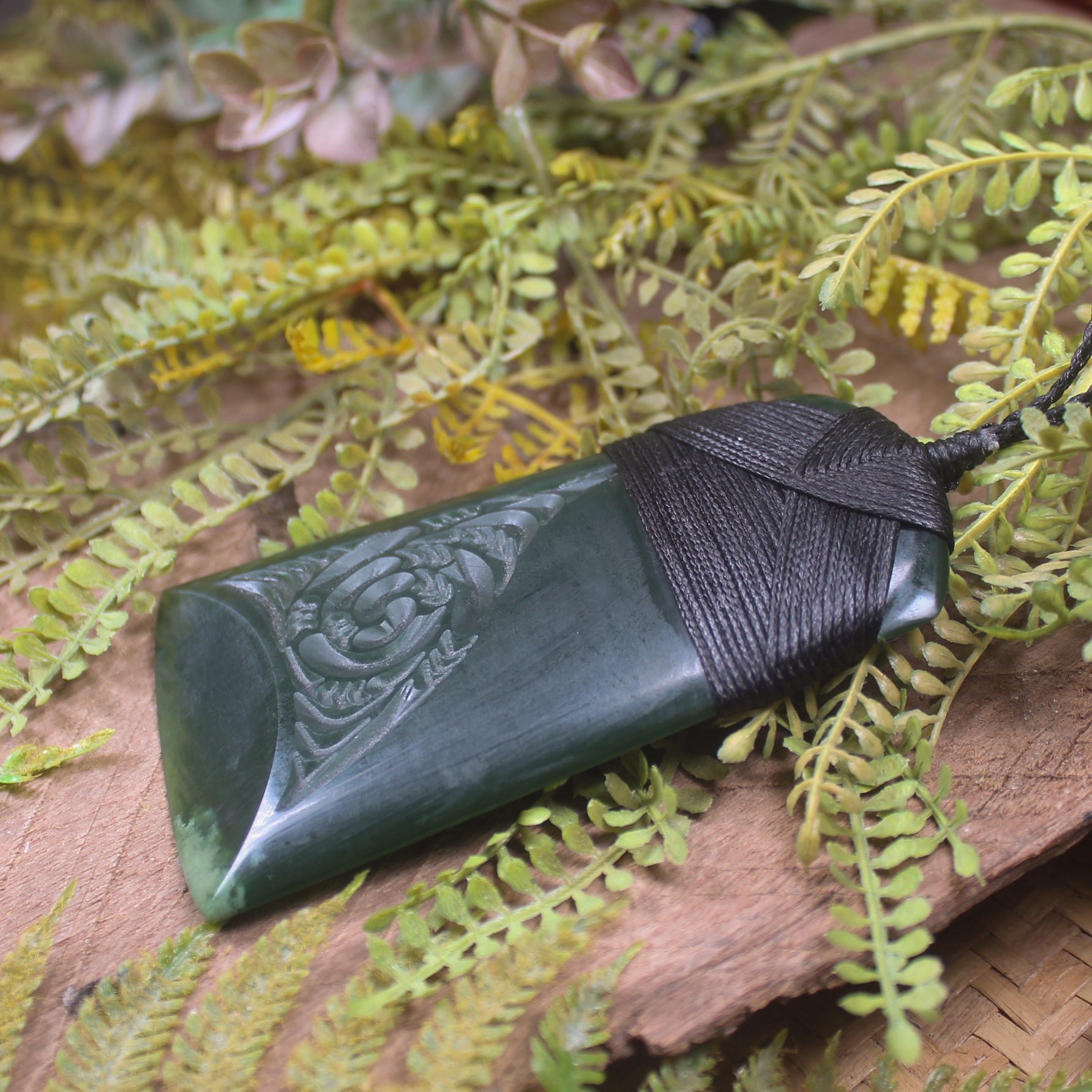 Kawakawa Pounamu Toki
