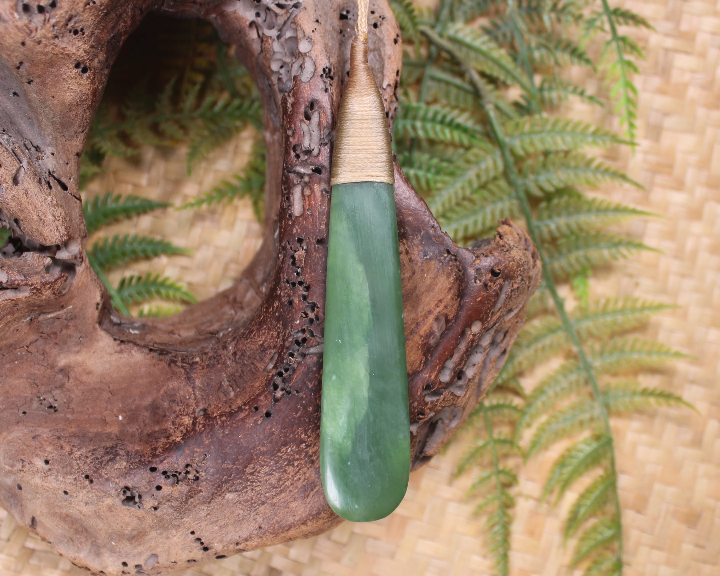 Roimata Teardrop carved from Inanga Pounamu - NZ Greenstone