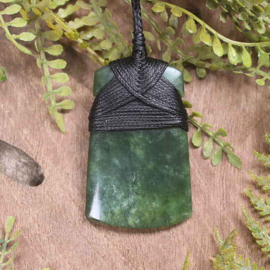 Kawakawa Pounamu Toki