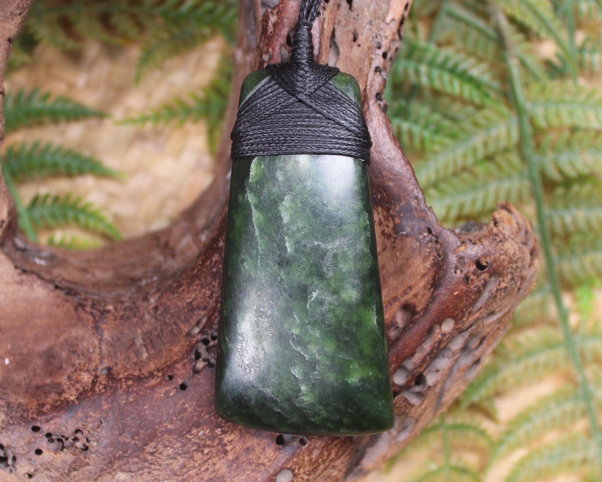 Kawakawa Pounamu Toki