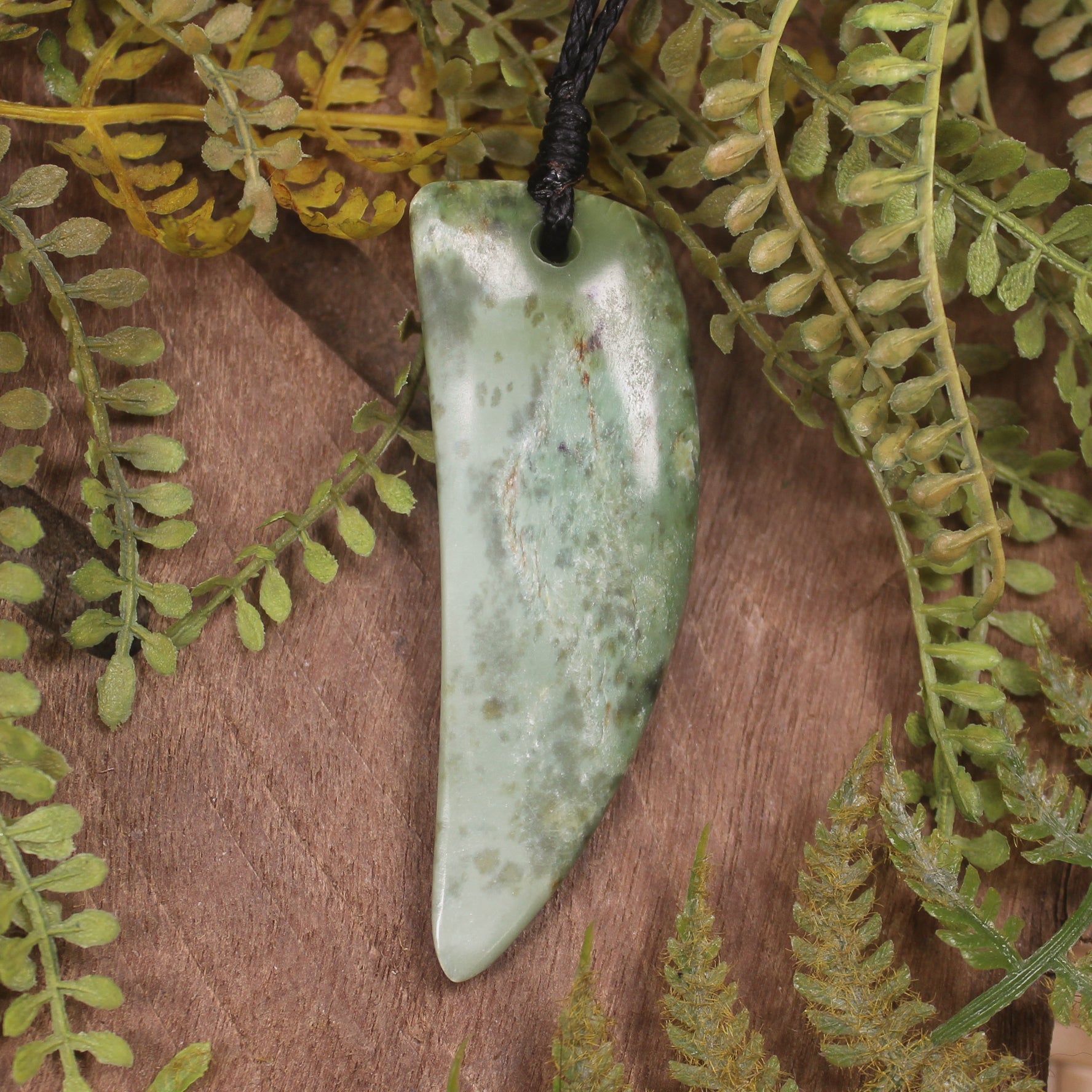 Tooth pendant carved from Kokopu Pounamu - NZ Greenstone
