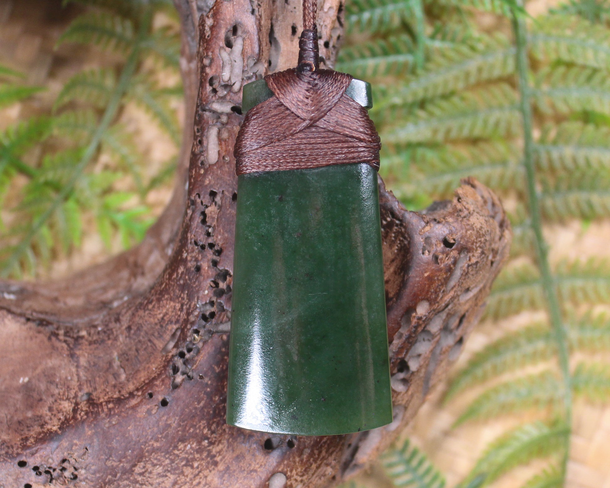 Kawakawa Pounamu Toki