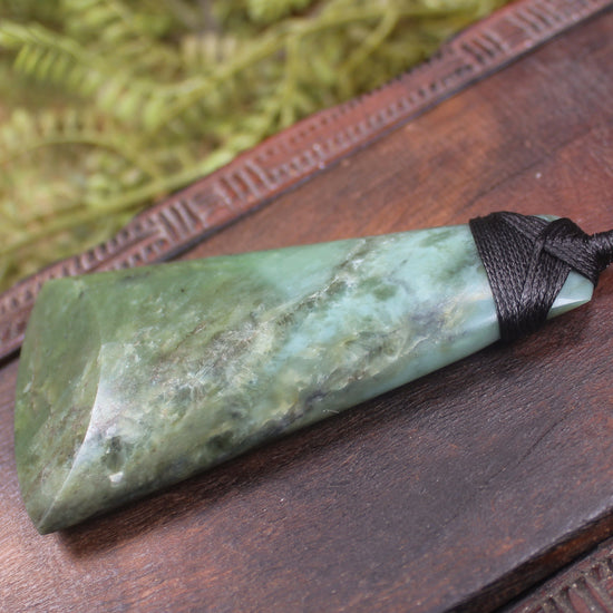 Inanga Pounamu Toki