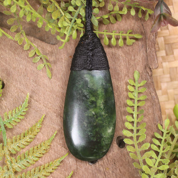 Kawakawa Pounamu Roimata Pendant - NZ Greenstone