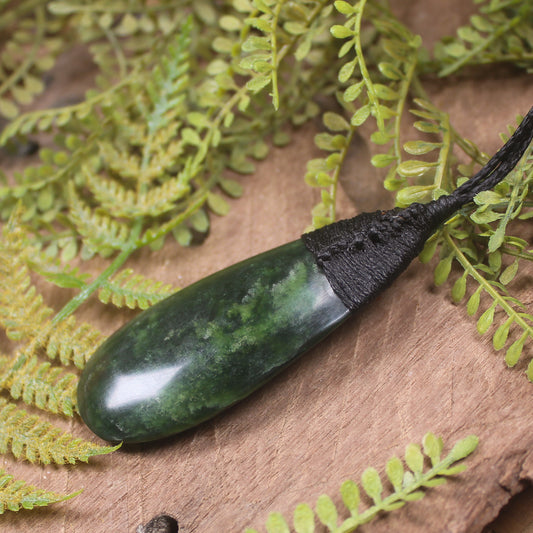 Kawakawa Pounamu Roimata Pendant - NZ Greenstone