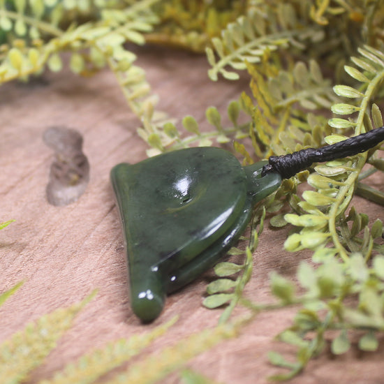 Rimu Pounamu Dog Whistle Pendant - NZ Greenstone