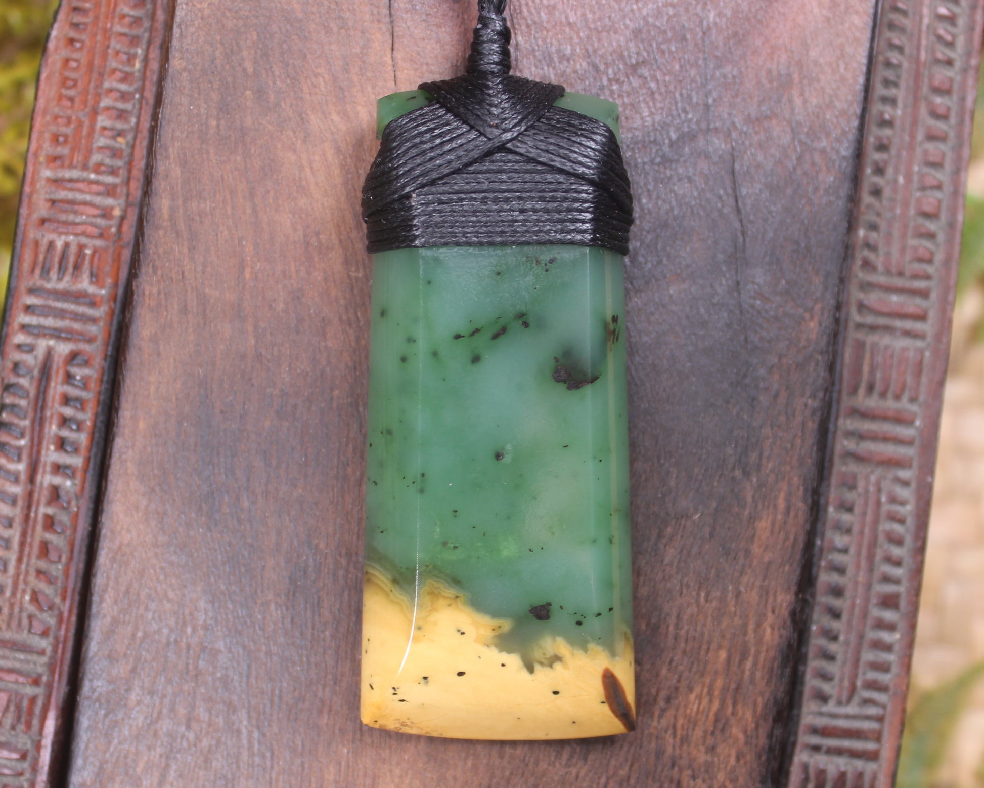 Flower Jade Pounamu Toki