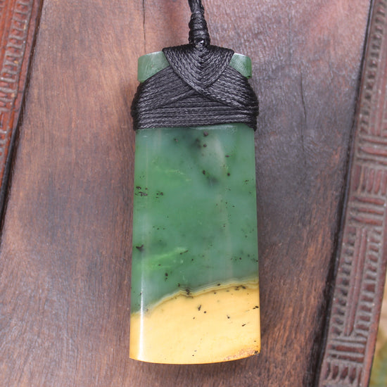 Flower Jade Pounamu Toki