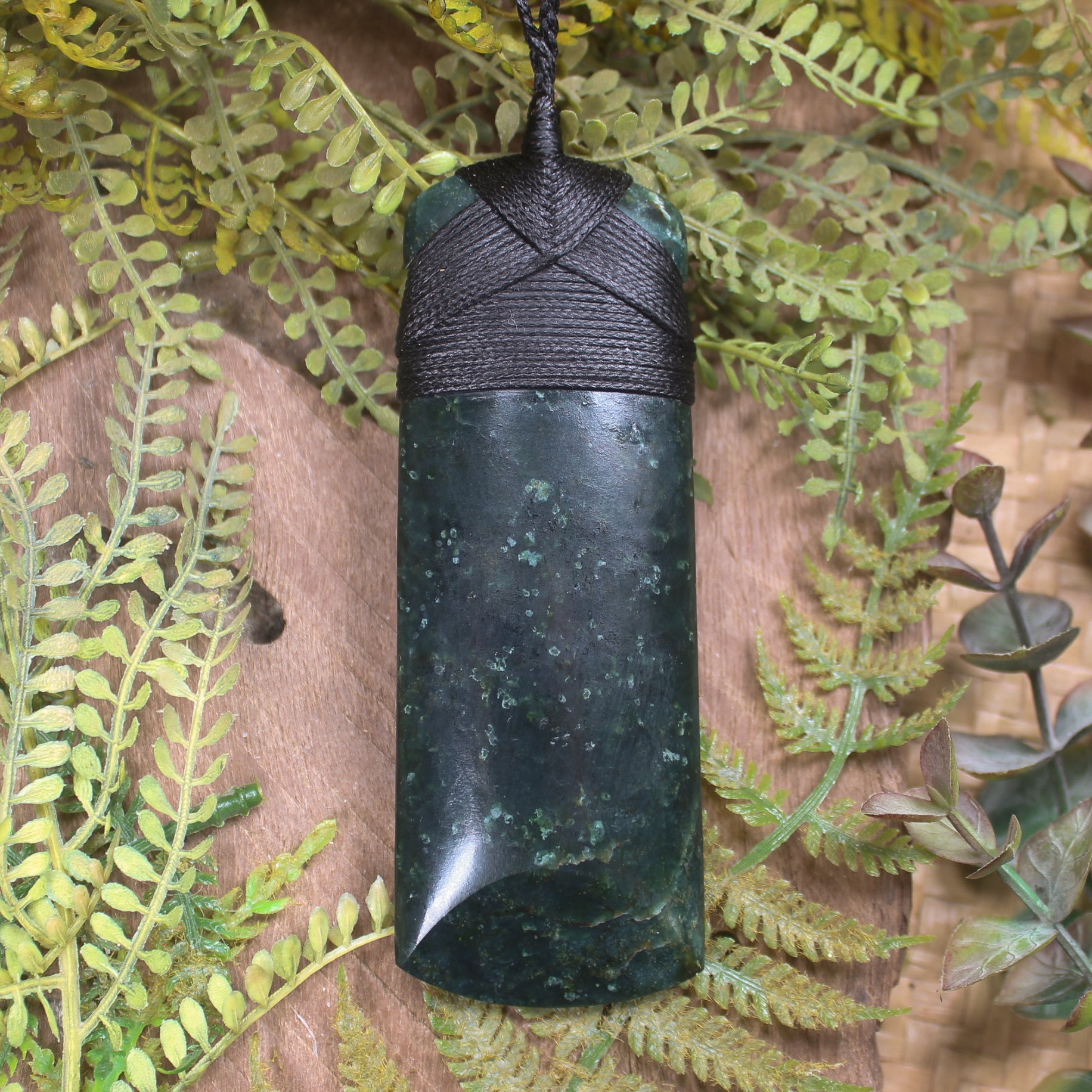Kawakawa Pounamu Toki