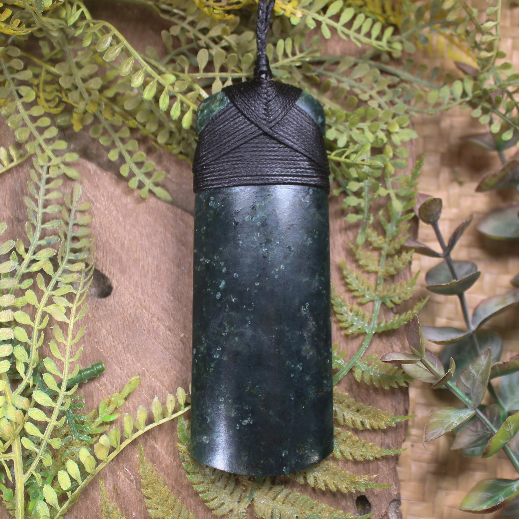 Kawakawa Pounamu Toki