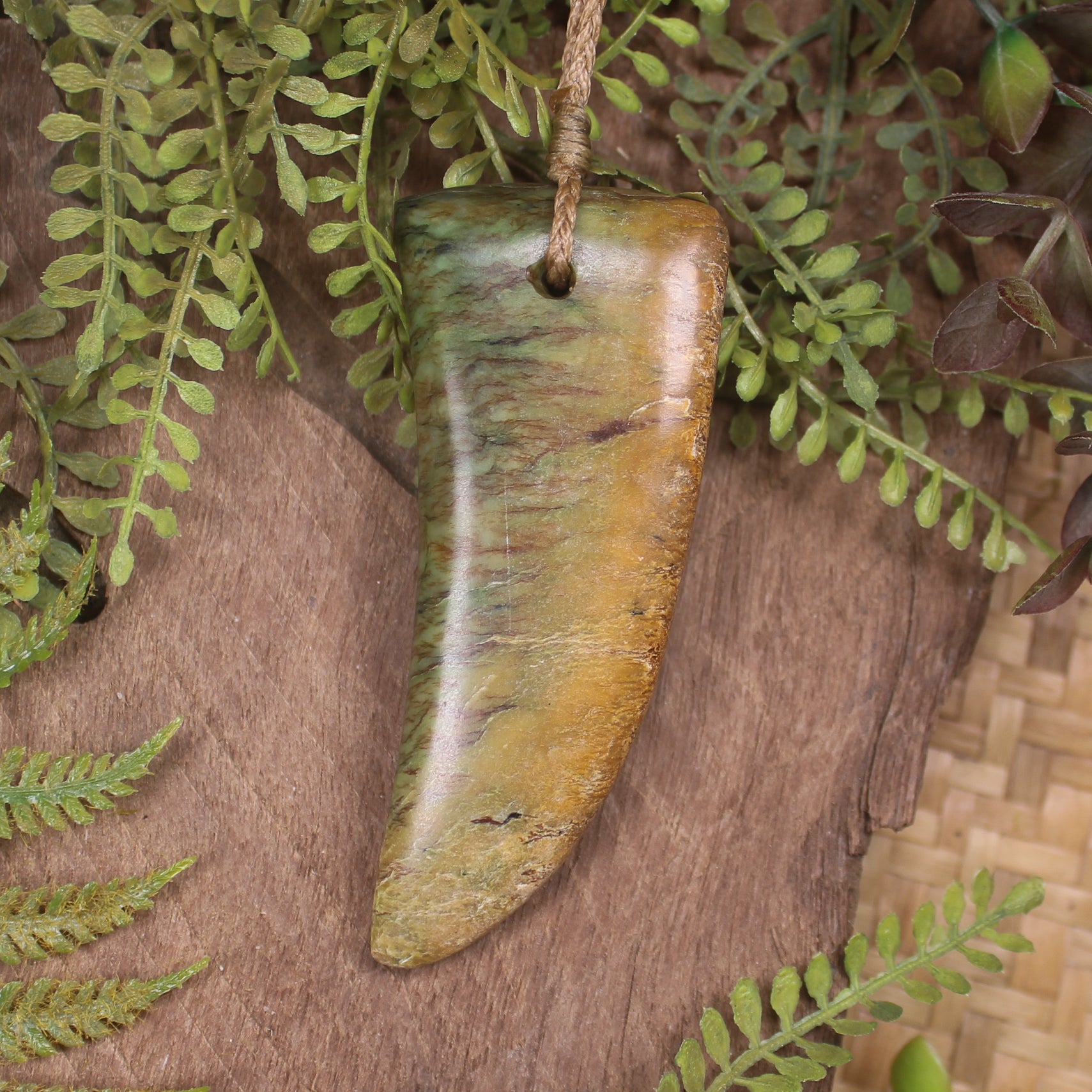 Flower Jade Pounamu Taniwha Tooth pendant