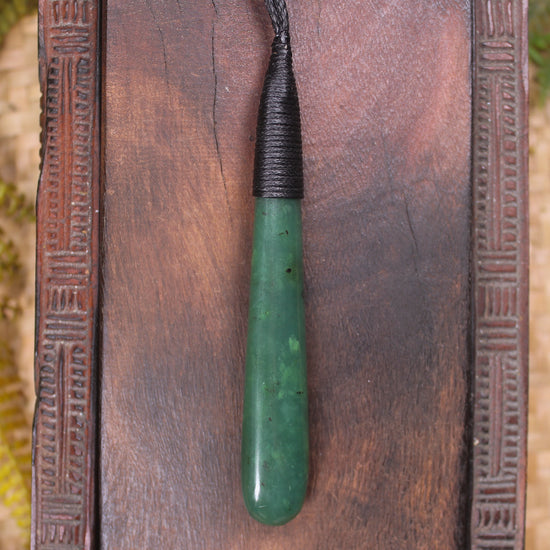 Roimata Teardrop carved from Hapopo Pounamu - NZ Greenstone