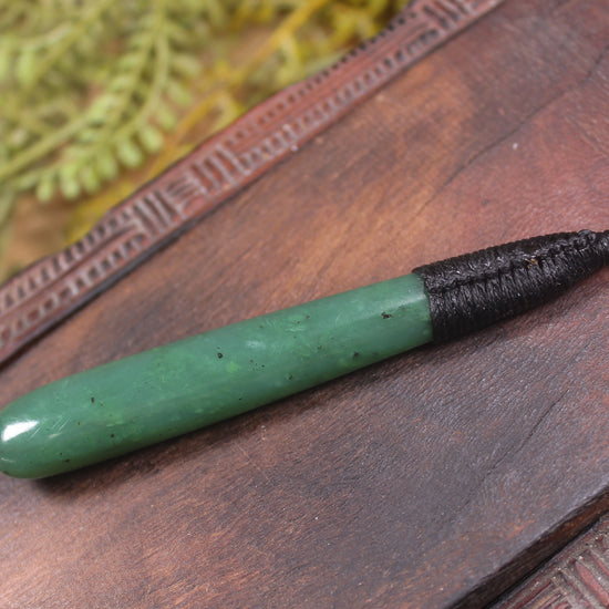 Roimata Teardrop carved from Hapopo Pounamu - NZ Greenstone