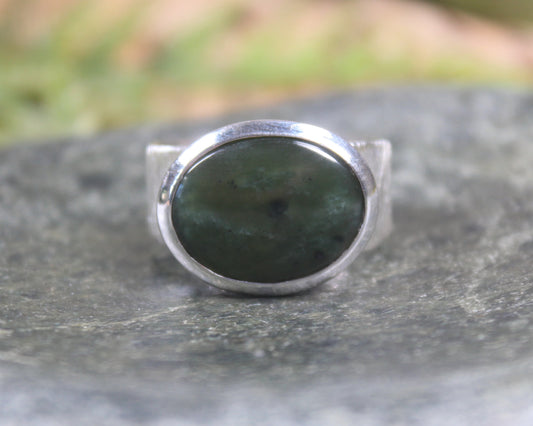 Sterling Silver Rimu Pounamu Ring - NZ Greenstone