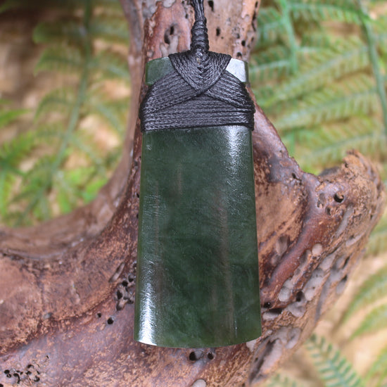 Kawakawa Pounamu Toki