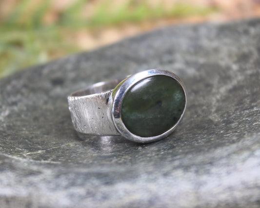 Sterling Silver Rimu Pounamu Ring - NZ Greenstone