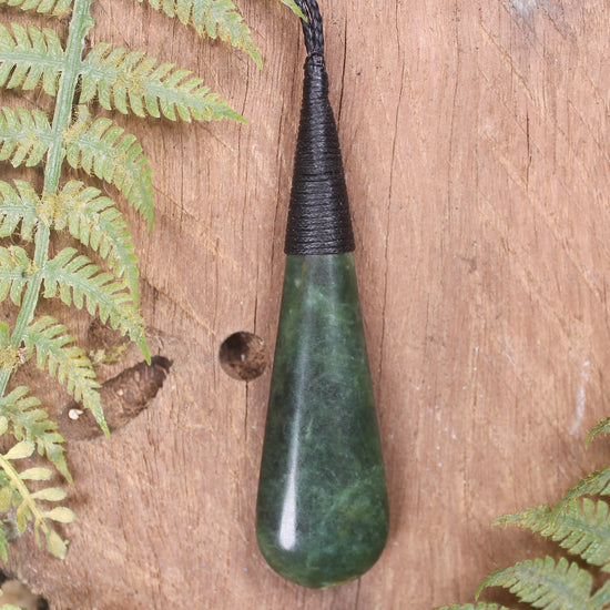 Roimata Teardrop carved from Hapopo Pounamu - NZ Greenstone