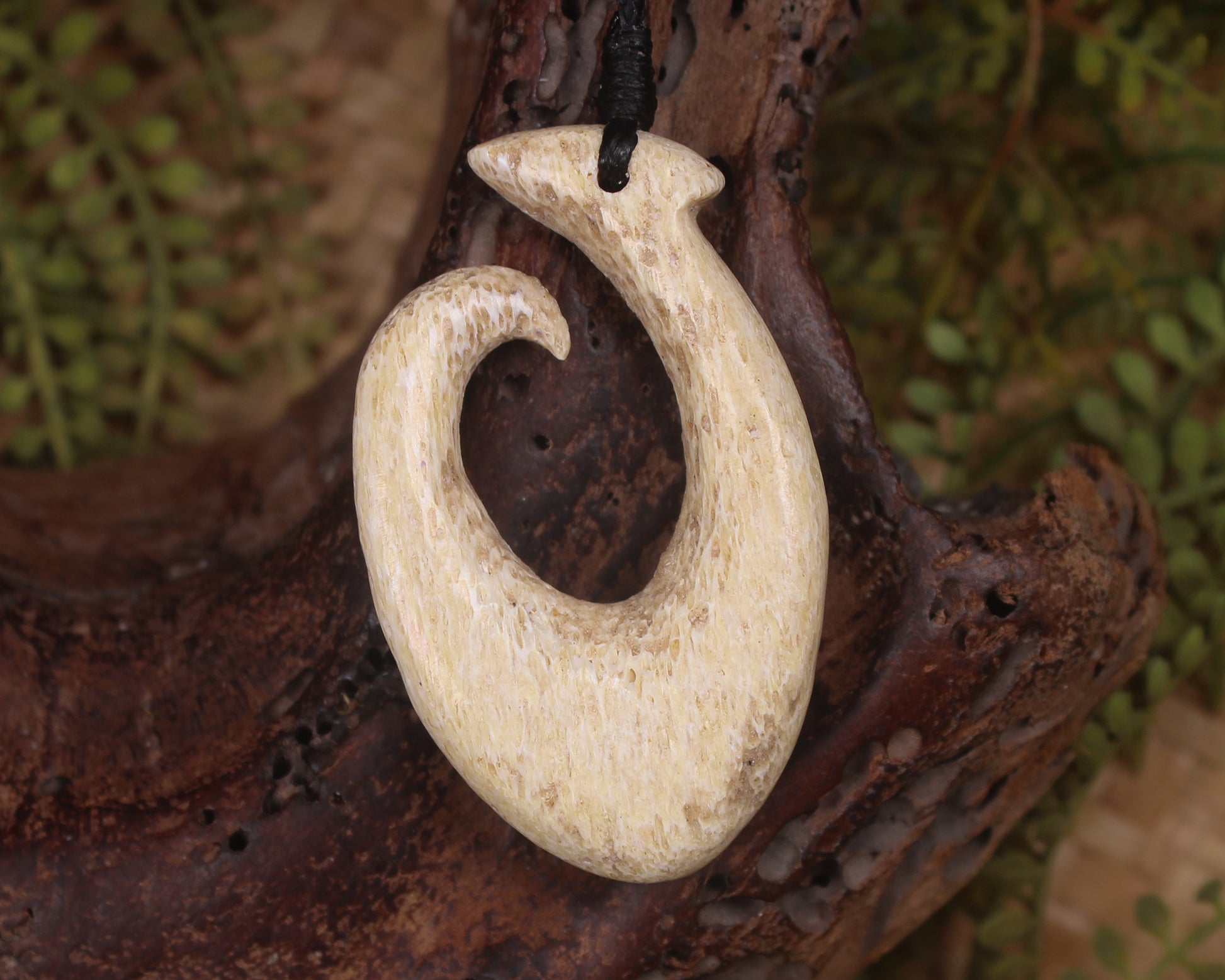 Whale bone Hei Matau