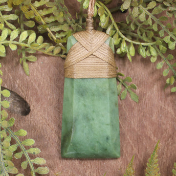 NZ Greenstone Small Toki Pendant Auhunga Pounamu
