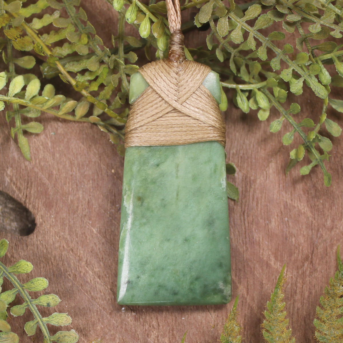 NZ Greenstone Small Toki Pendant Auhunga Pounamu