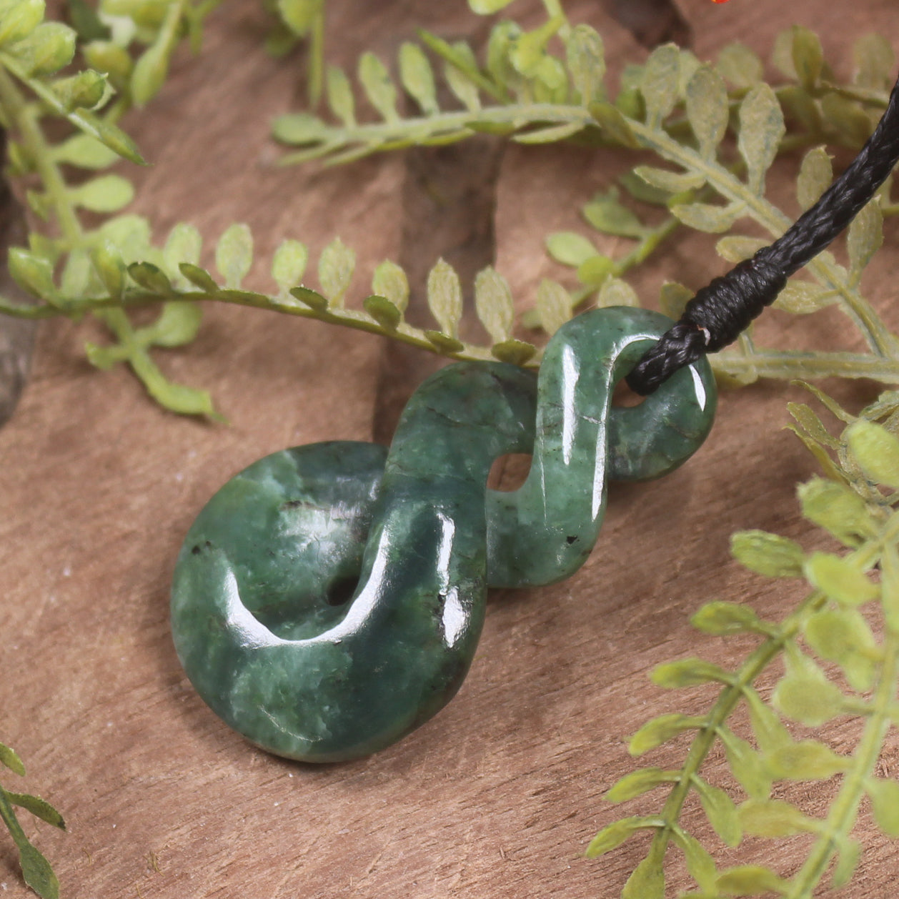 Twist carved from Kawakawa Pounamu - NZ Greenstone