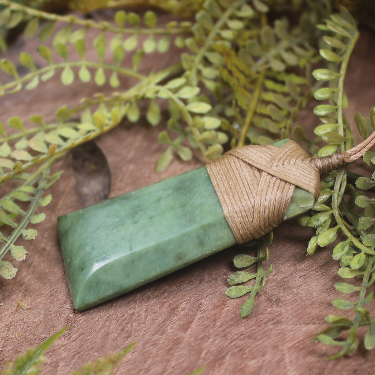 NZ Greenstone Small Toki Pendant Auhunga Pounamu