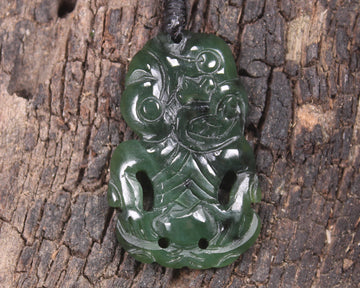 Kawakawa Pounamu Hei Tiki - NZ Greenstone