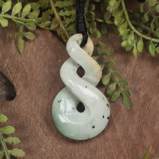 Twist or Pikorua carved from Hapopo Pounamu - NZ Greenstone