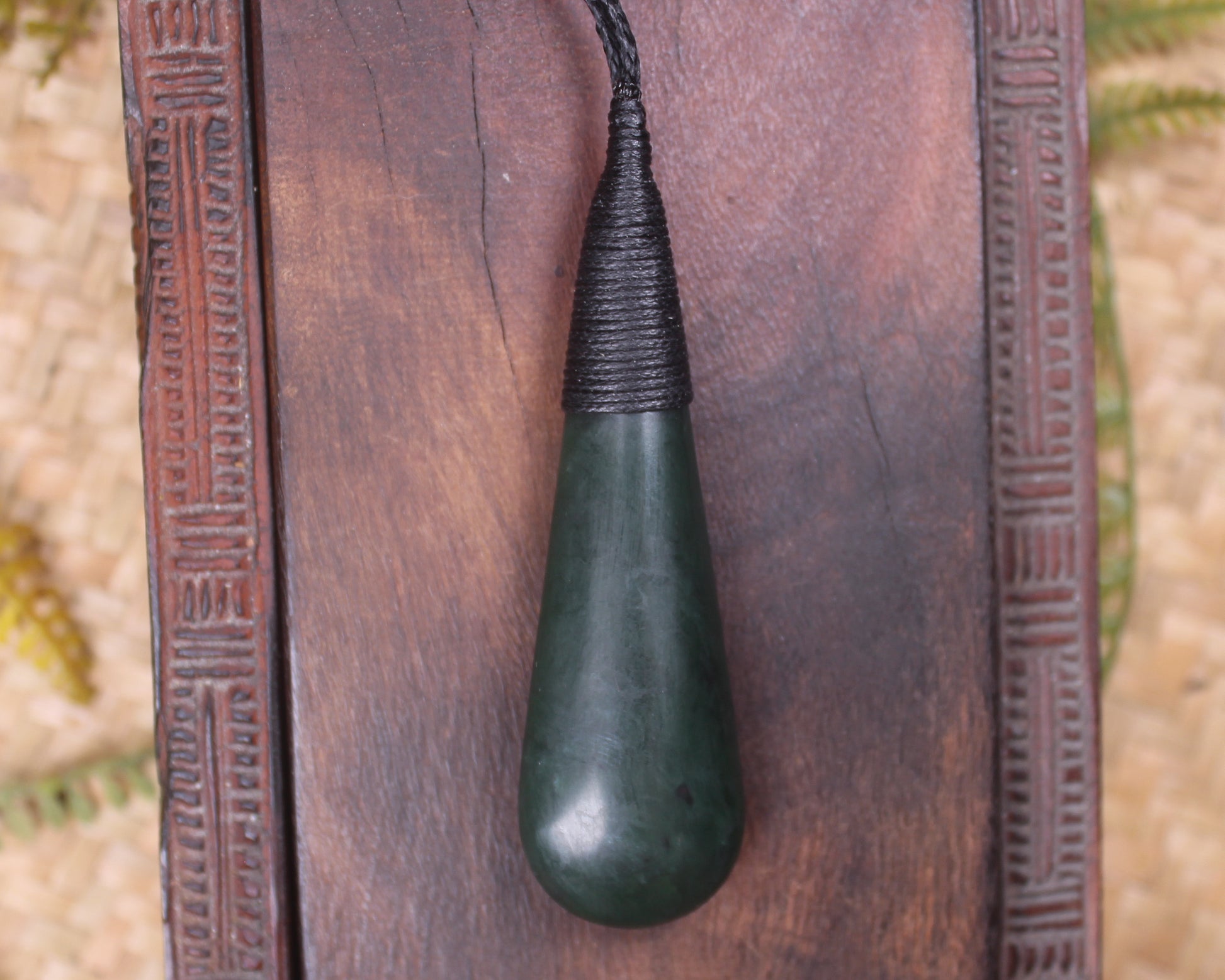 Kawakawa Pounamu Roimata Pendant - NZ Greenstone
