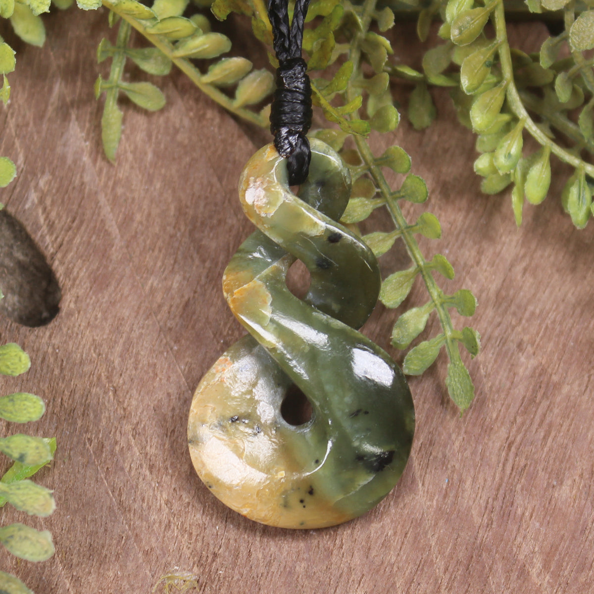 Twist carved from Rimu Pounamu - NZ Greenstone