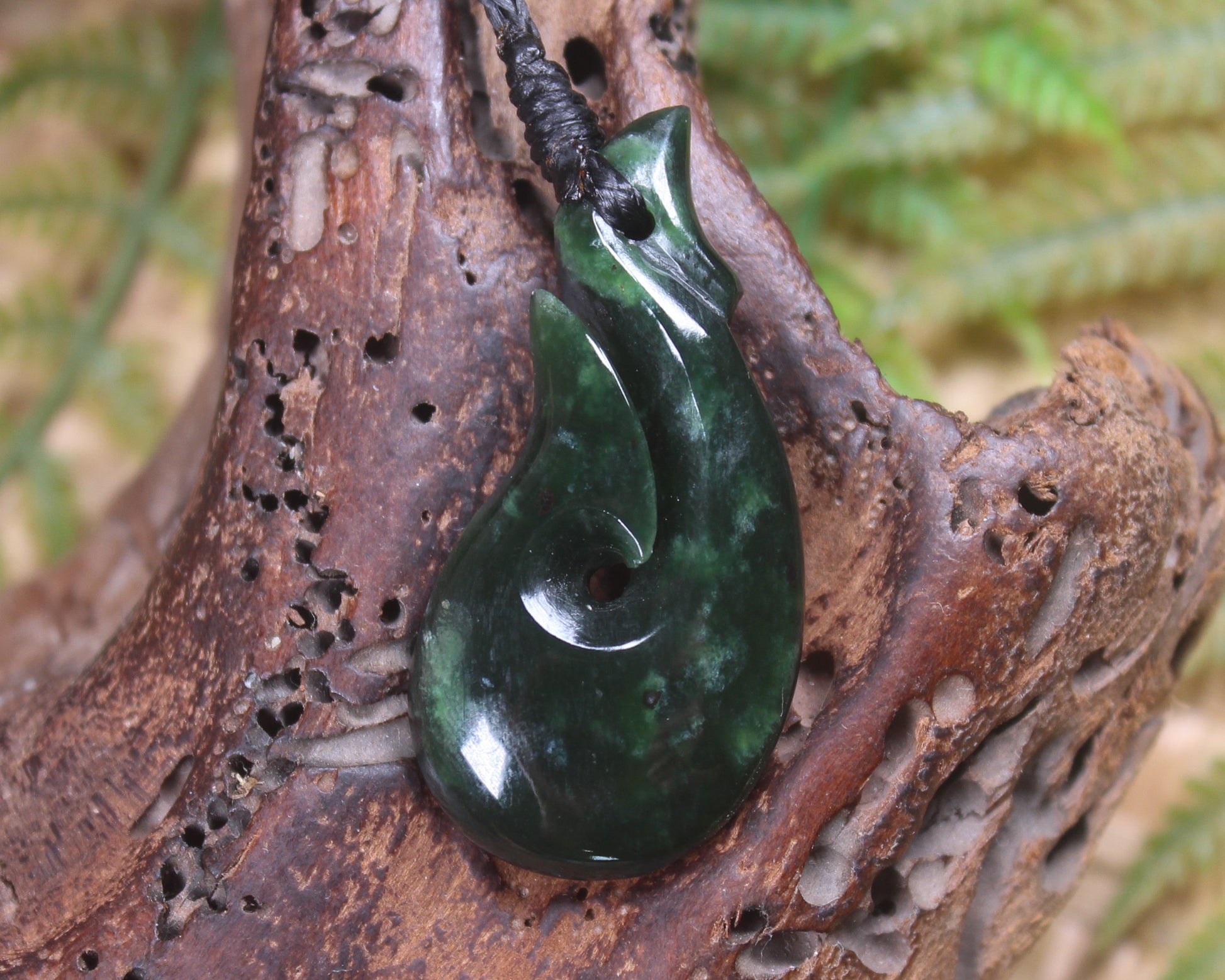Hei Matau or Fish Hook carved from Kawakawa Pounamu - NZ Greenstone