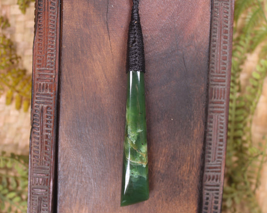 Flower Jade Pounamu Toki