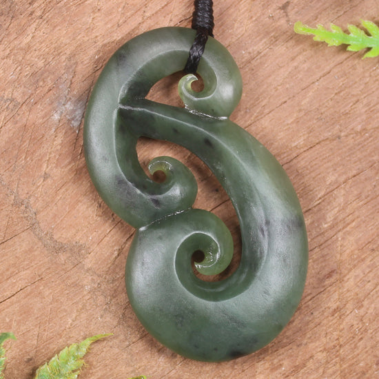 Hammerhead pendant carved from Hapopo Pounamu - NZ Greenstone