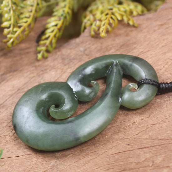 Hammerhead pendant carved from Hapopo Pounamu - NZ Greenstone